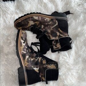 Me Too Cow Hair Camouflage Combat Boots